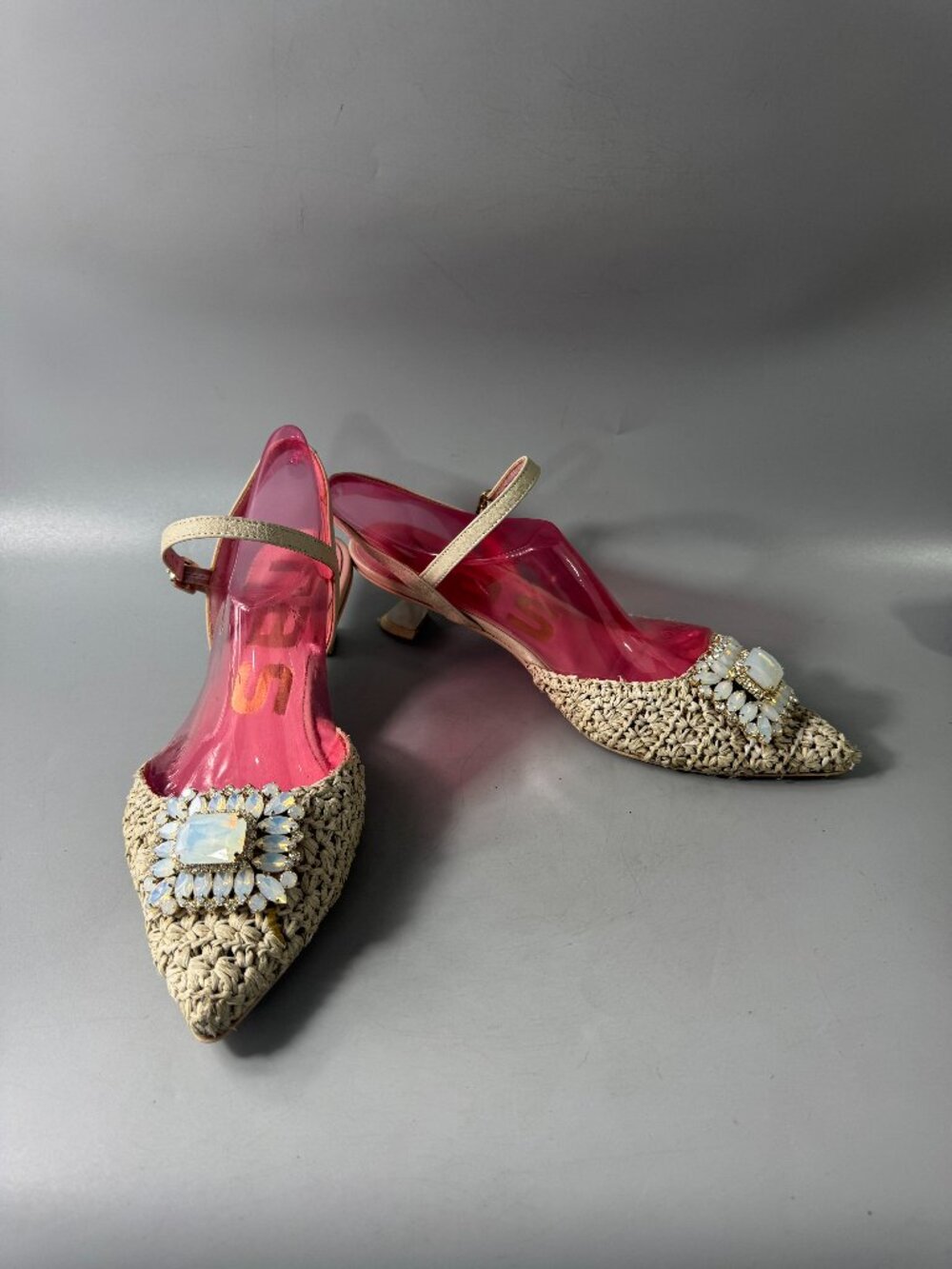 RAS BEIGE RAFFIA PUMP WITH ORNAMENT, Size 37.5
